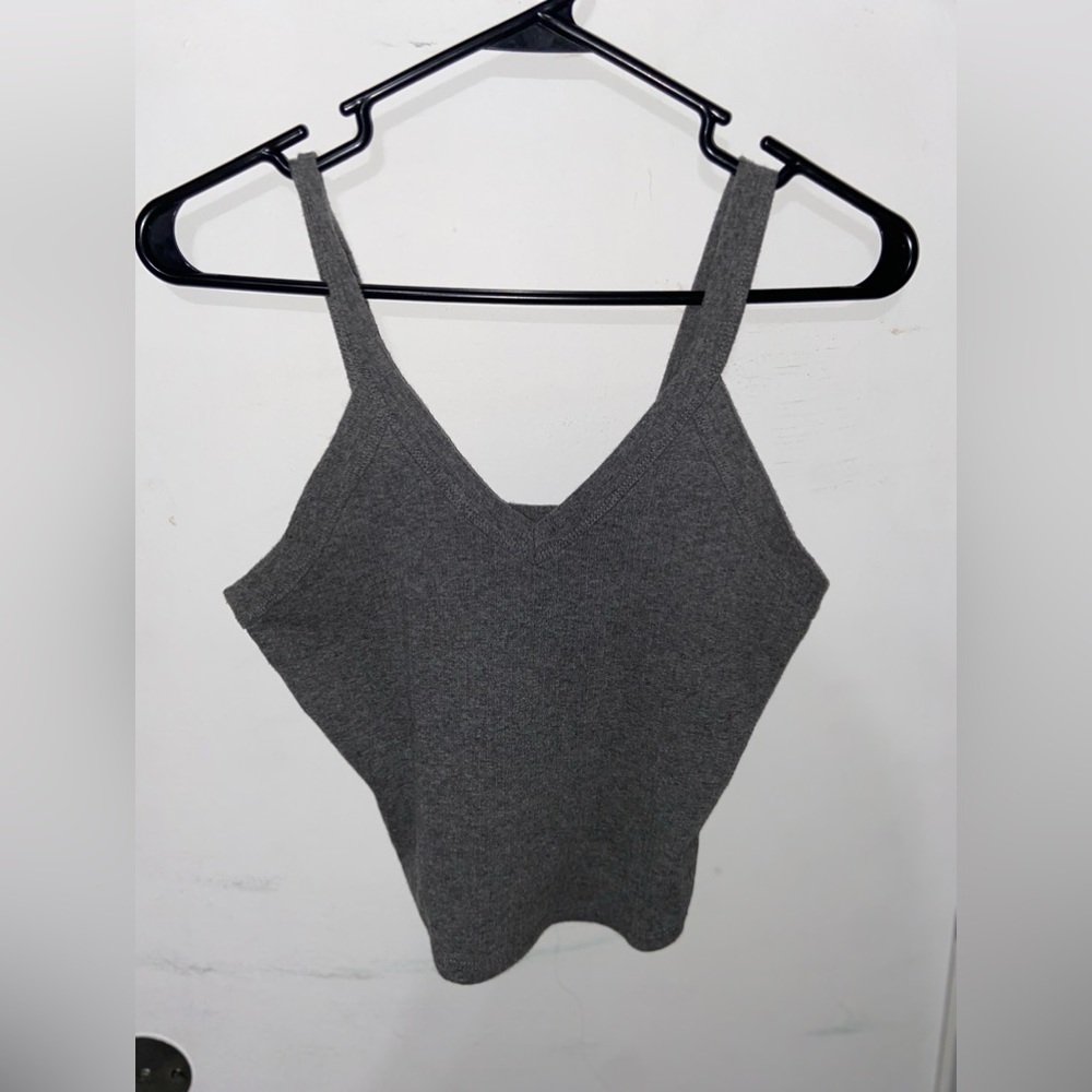 Gray cropped tank top